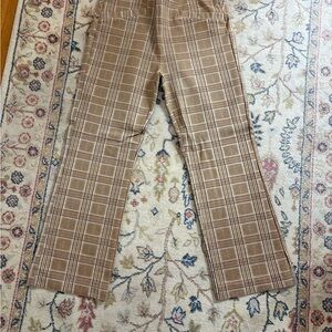 Liverpool Women's Kick Flare Cropped Stretch Plaid Pull on Pants